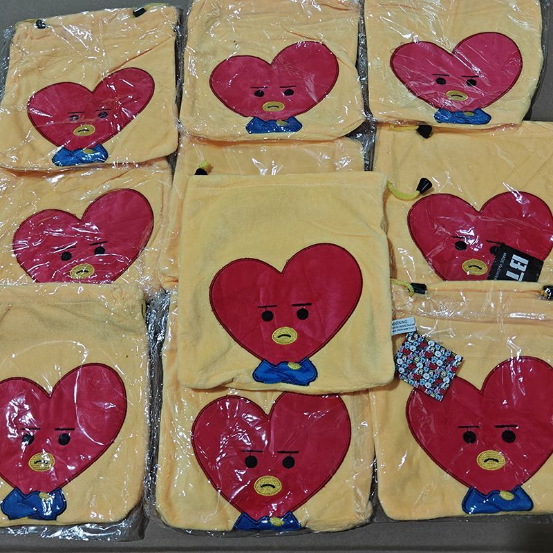 BT21 anime cartoon cute heart  - Travel Accessories Toiletries ulasan dan harga
